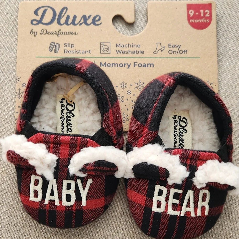 NWT Dearfoams Red and Black Plaid Baby Slippers